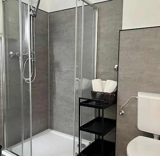 דירה Grosszuegiges Stadtapartment An Der Flaniermeile קאסל