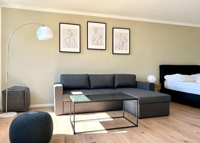 Grosszuegiges Stadtapartment An Der Flaniermeile * Cassel